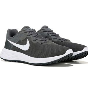 ❌SOLDOnⓂ️❌Nike Men's Revolution 6 Running Shoe (Size 10.5)